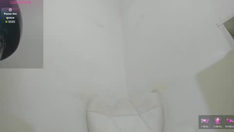 Nathalia Isaza online show from 05.04.26