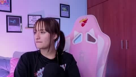 Nathalia Ramirez online show from 04.15.26