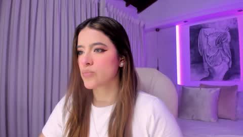 NATHALIE online show from 12.17.25