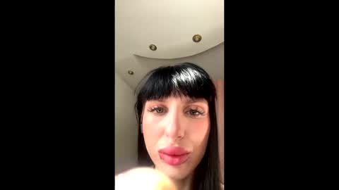 Snapshot of nathaliejerden chatting on 05.03.26 Marge online show from 05.03.26