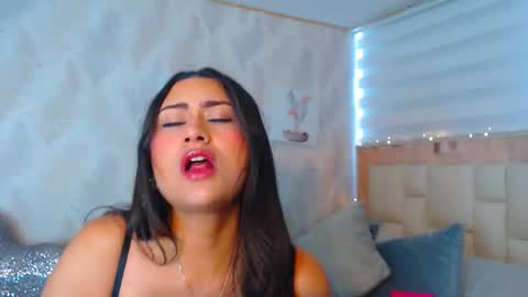 Nathalie Rose online show from 03.01.26