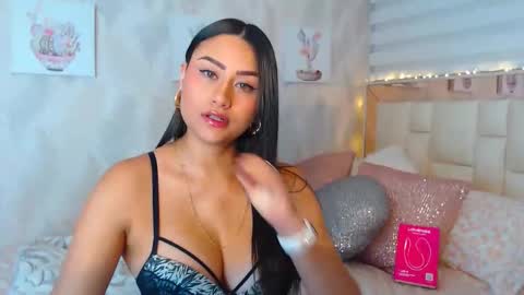 Nathalie Rose online show from 04.09.26