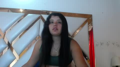 Snapshot of nathaly_low chatting on 05.04.26 nathaly low online show from 05.04.26