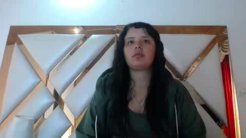 Snapshot of nathaly_low chatting on 05.11.26 nathaly low online show from 05.11.26
