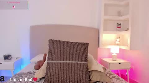 Snapshot of nathalyn05 chatting on 10.28.25 NATHALY online show from 10.28.25