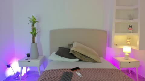 Snapshot of nathalyn05 chatting on 02.11.26 NATHALY online show from 02.11.26