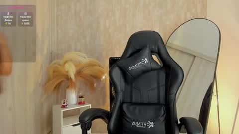 nathalyxx_ online show from 11.19.25