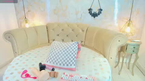 Natha online show from 10.05.25