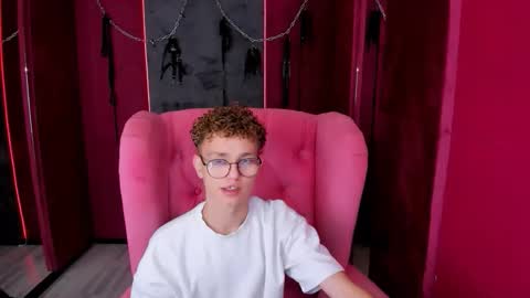 Snapshot of nathan_curl chatting on 10.12.25 Nathan online show from 10.12.25