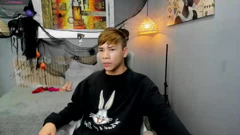 Snapshot of nathanclay chatting on 10.21.25 nathanclay online show from 10.21.25