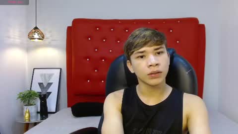 Snapshot of nathanclay chatting on 06.23.26 nathanclay online show from 06.23.26