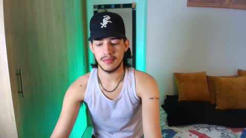 Snapshot of nathanferrara_ chatting on 12.05.25 online show from 12.05.25