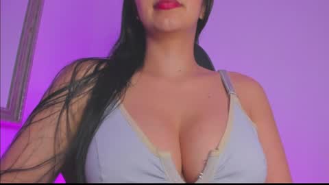 Snapshot of nathyy_garcia chatting on 06.19.26 Nathyy online show from 06.19.26