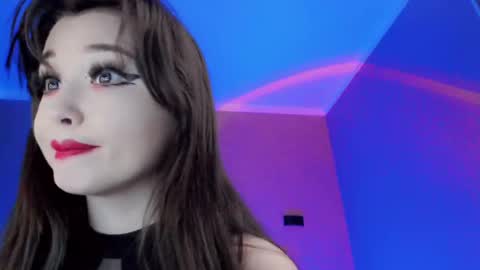 Snapshot of natsumi18 chatting on 02.12.25 natsumi18 online show from 02.12.25