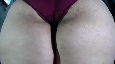 Snapshot of nattasha_foxx chatting on 03.05.25 natalia online show from 03.05.25