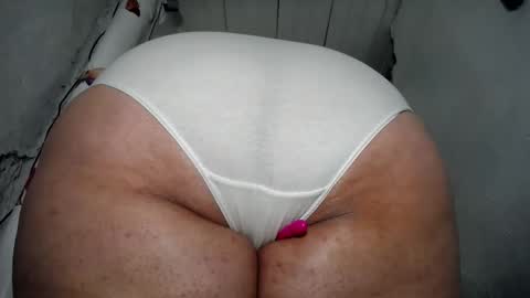 Snapshot of nattasha_foxx chatting on 02.16.26 natalia online show from 02.16.26