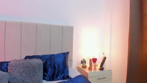 Nathalie online show from 04.13.26