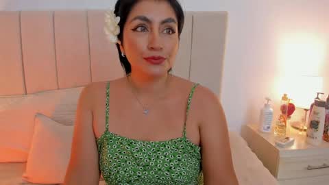 Snapshot of natty_bush chatting on 05.03.26 Nathalie online show from 05.03.26