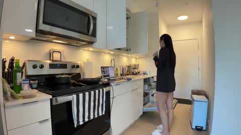 NATTY FIERROS online show from 09.22.25