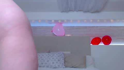 Snapshot of natural_meri_ chatting on 02.12.25 Meri online show from 02.12.25