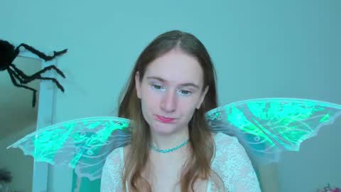 Snapshot of natural_meri_ chatting on 11.09.25 Meri online show from 11.09.25