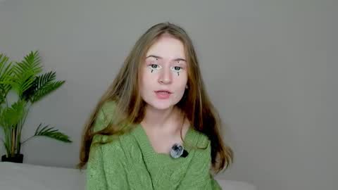 Snapshot of natural_meri_ chatting on 11.27.25 Meri online show from 11.27.25