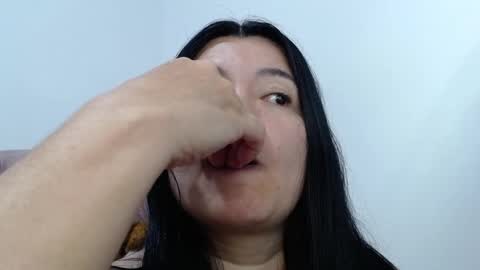 Snapshot of naturally_mature chatting on 12.22.24 Sammy online show from 12.22.24