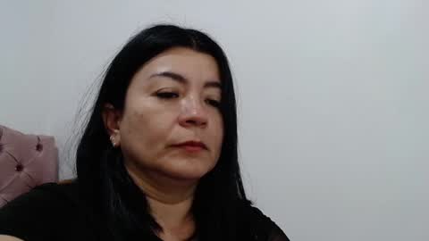 Snapshot of naturally_mature chatting on 12.25.24 Sammy online show from 12.25.24