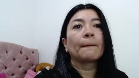 Snapshot of naturally_mature chatting on 12.25.24 Sammy online show from 12.25.24