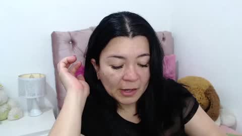 Snapshot of naturally_mature chatting on 12.30.24 Sammy online show from 12.30.24