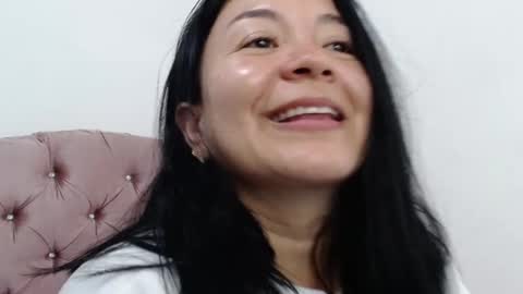 Snapshot of naturally_mature chatting on 01.26.25 Sammy online show from 01.26.25