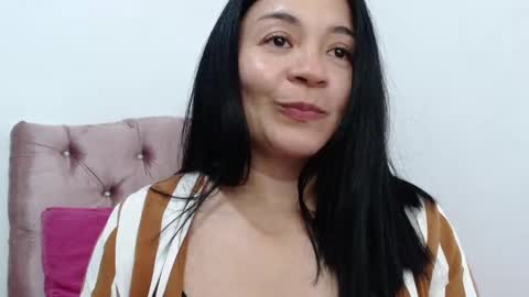 Snapshot of naturally_mature chatting on 02.03.25 Sammy online show from 02.03.25