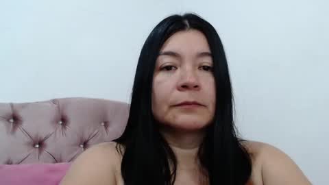 Snapshot of naturally_mature chatting on 02.09.25 Sammy online show from 02.09.25