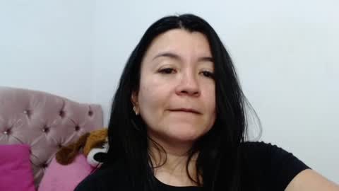 Snapshot of naturally_mature chatting on 03.04.25 Sammy online show from 03.04.25