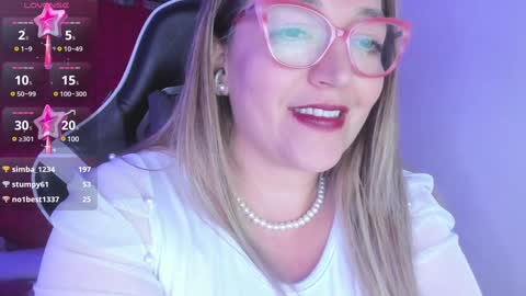 Snapshot of naty__mature_ chatting on 01.30.25 Nataly online show from 01.30.25