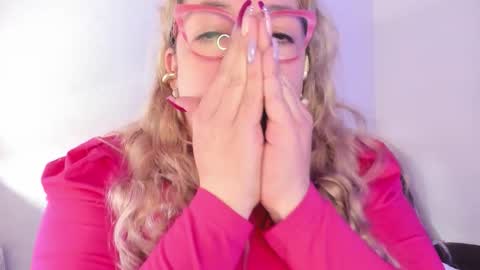 Nataly online show from 12.15.25