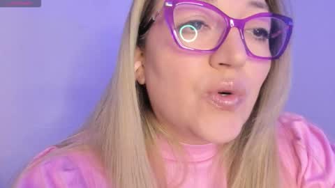 Snapshot of naty__mature_ chatting on 03.19.26 Nataly online show from 03.19.26