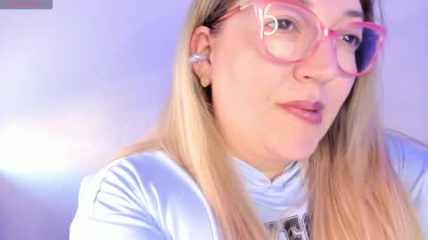 Snapshot of naty__mature_ chatting on 03.22.26 Nataly online show from 03.22.26