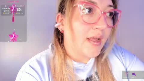 Snapshot of naty__mature_ chatting on 04.12.26 Nataly online show from 04.12.26