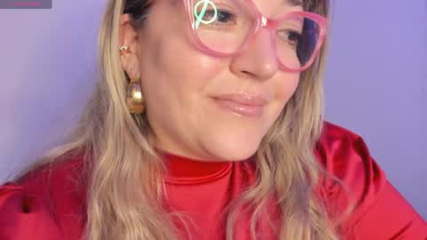 Snapshot of naty__mature_ chatting on 04.15.26 Nataly online show from 04.15.26