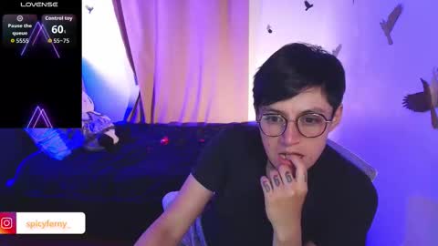 Snapshot of naty_lux19 chatting on 10.16.25 Fernanda online show from 10.16.25