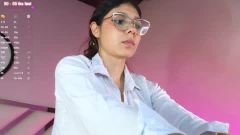 Snapshot of naty_saenz3 chatting on 02.24.25 Naty Saenz online show from 02.24.25