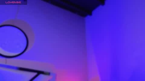 Snapshot of naty_saenz3 chatting on 09.19.25 Naty Saenz online show from 09.19.25