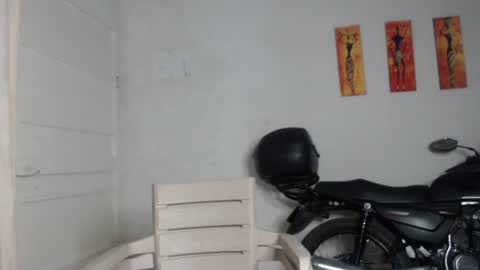 Stella Mcqueen online show from 01.04.25