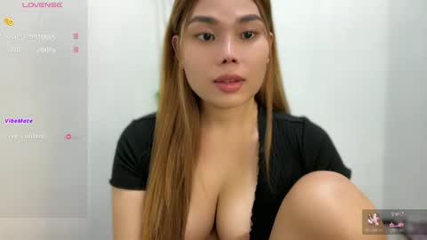 Snapshot of natzumiee_ chatting on 02.09.26 Shuvee Keiko Half Japanese Half Pinay online show from 02.09.26