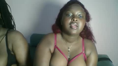 Snapshot of naughti_garlie chatting on 04.28.26 naughti_garlie online show from 04.28.26