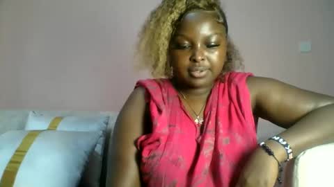 Snapshot of naughti_garlie chatting on 05.25.26 naughti_garlie online show from 05.25.26