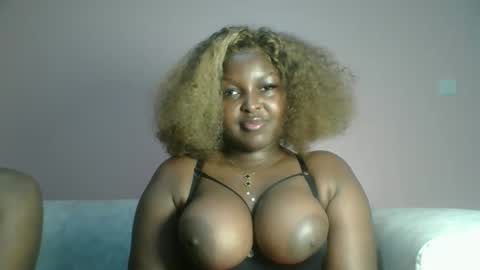 Snapshot of naughti_garlie chatting on 05.31.26 naughti_garlie online show from 05.31.26