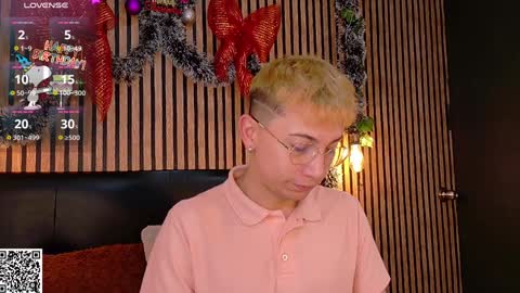 Christopher  Chris online show from 01.02.25