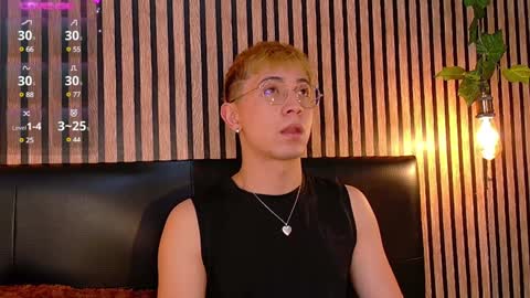 Christopher  Chris online show from 01.06.25